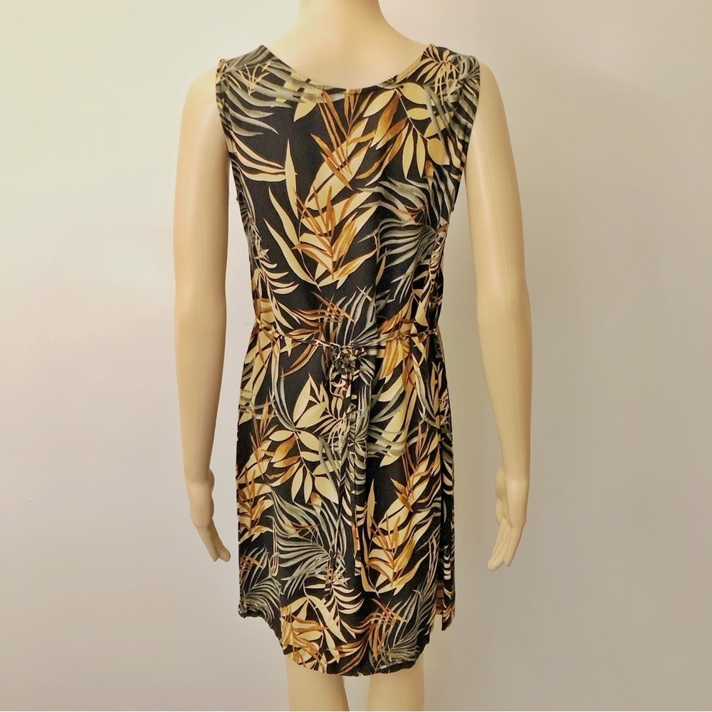 Vintage Tradition Tropical Floral Pattern Artsy Sleeveless Midi Dress. US 10. - Picture 3 of 11